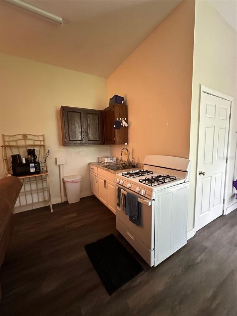 3900 Chalet Suzanne Drive , Lake Wales, FL 33859 Photo