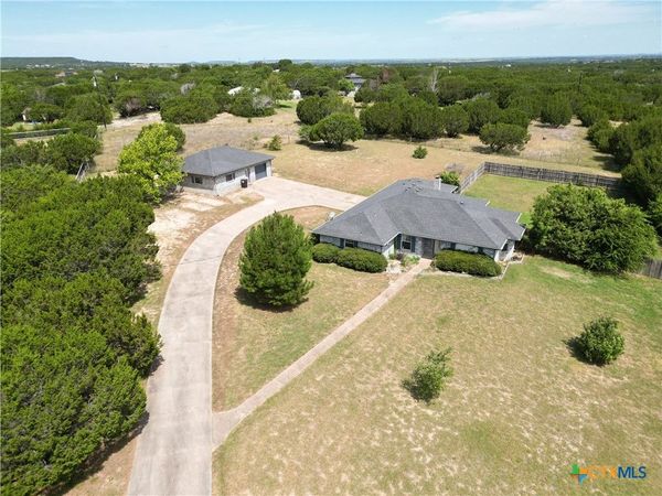875 Spring Creek Lane , Copperas Cove, TX 76522