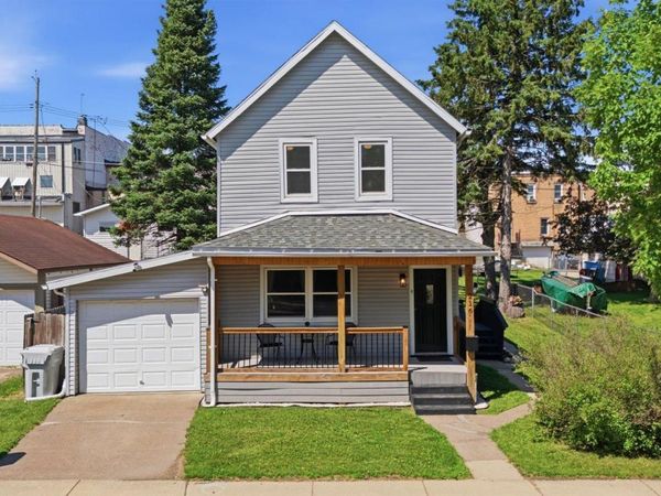 216 1st St SW , Chisholm, MN 55719
