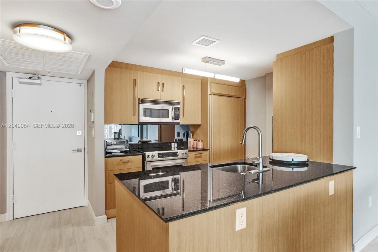 10275 Collins Ave , Unit 1116, Bal Harbour, FL 33154 Photo
