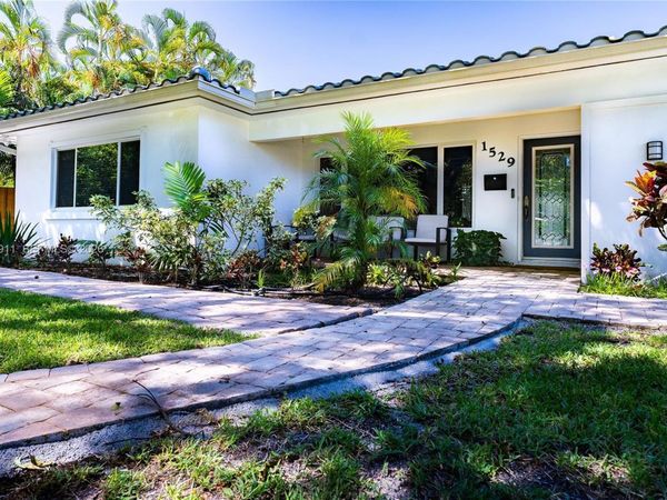 1529 Bayview Dr , Fort Lauderdale, FL 33304