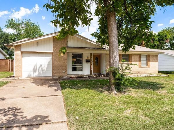 1404 Timberlake Circle , Richardson, TX 75080