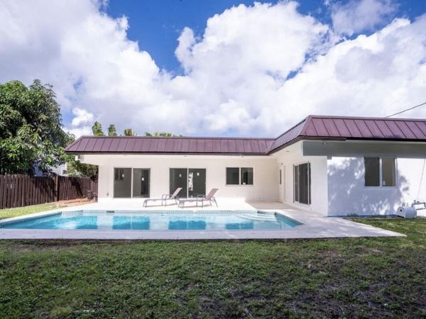 1070 SW 18th Street, Boca Raton, FL 33486