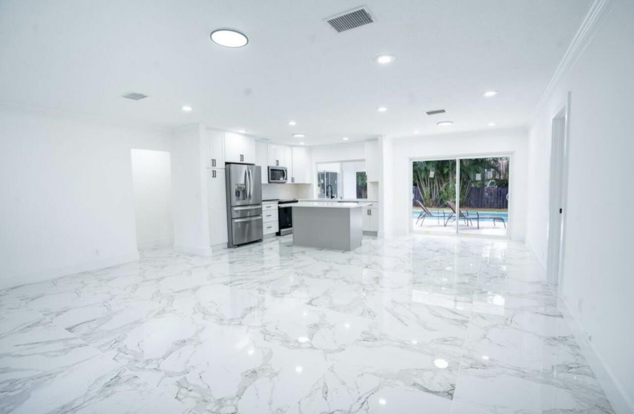 1070 SW 18th Street, Boca Raton, FL 33486 Photo