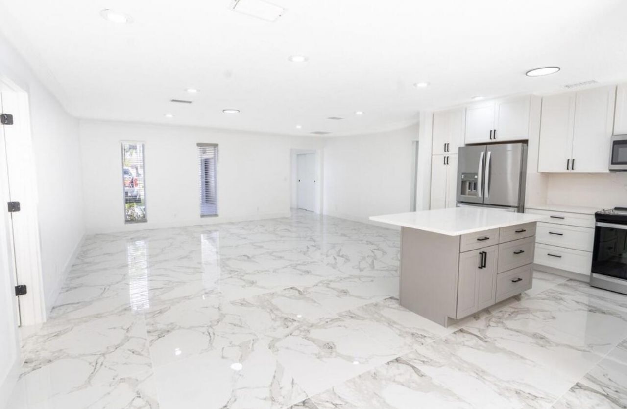 1070 SW 18th Street, Boca Raton, FL 33486 Photo