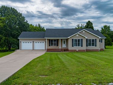 224 Hunters Lane, Calvert City, KY 42029