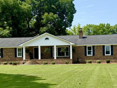 915 W Main Street, Harleyville, SC 29448