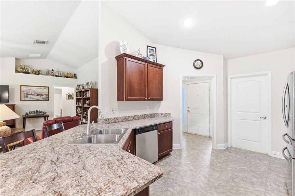 1556 Eastlake Lane, Sebastian, FL 32958 Photo