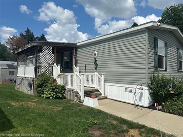 50948 Connecticut, Novi, MI 48374