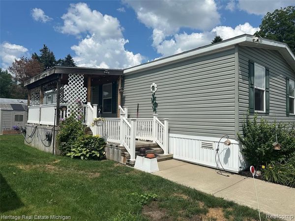 50948 Connecticut, Novi, MI 48374