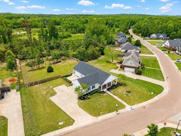 112 Taylor Circle, Taylor, MS 38673