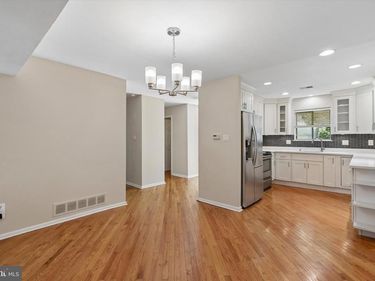 156 EATON DRIVE, WAYNE, PA 19087