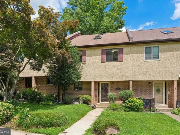 156 EATON DRIVE, WAYNE, PA 19087