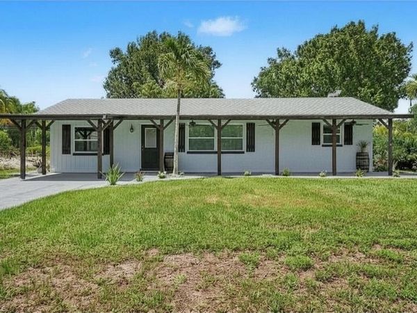 3728 Gasparilla ST, ST. JAMES CITY, FL 33956