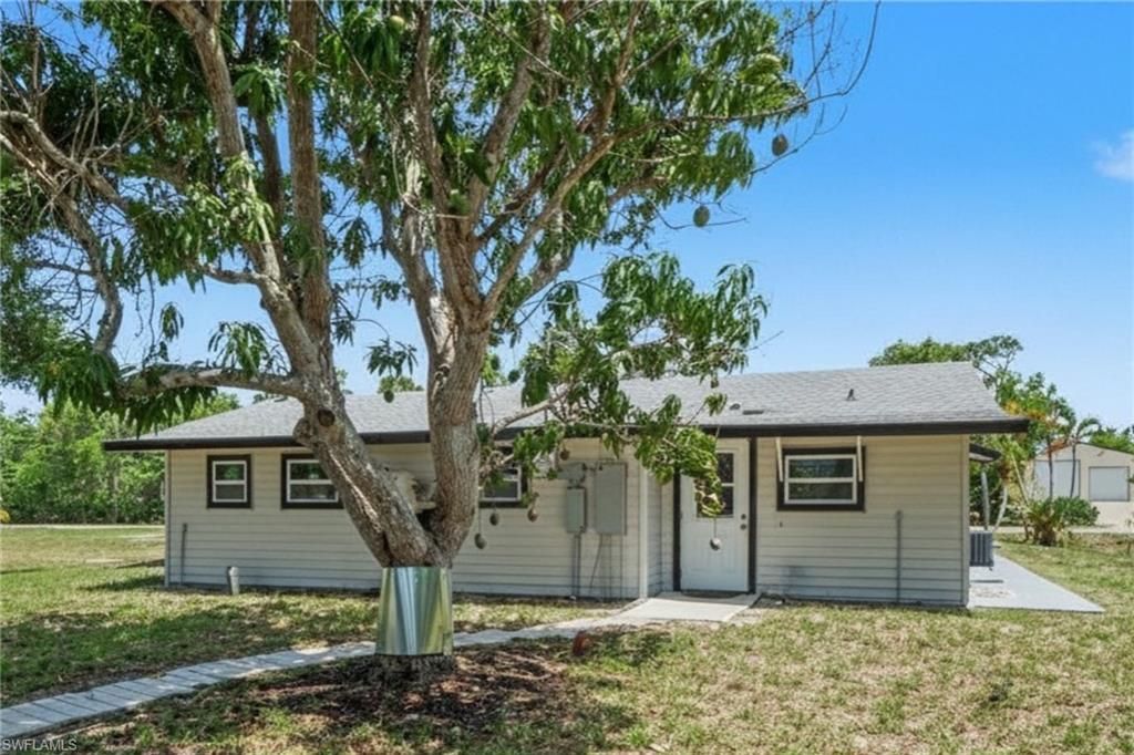 3728 Gasparilla St, Saint James City, FL 33956 Photo