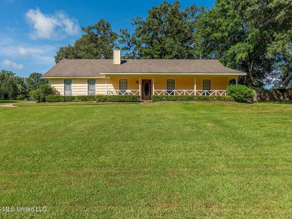 551 Buchanan Drive, Byram, MS 39272