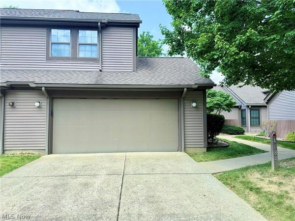 4084 Saint Andrews Court , Unit 2, Canfield, OH 44406