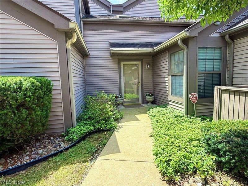 4084 Saint Andrews Court, Unit 2, Canfield, OH 44406 Photo 2