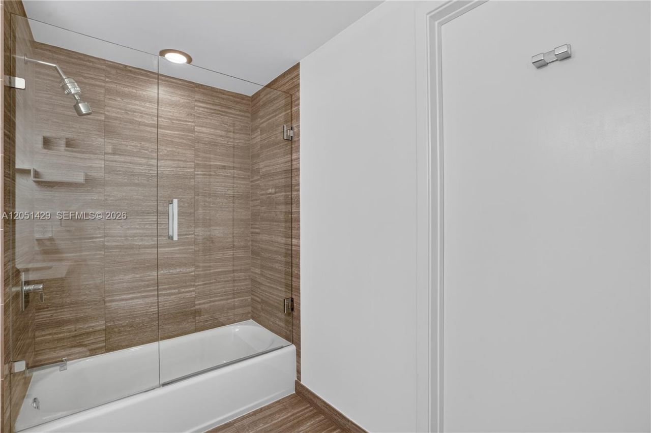 1010 Brickell Ave , Unit 3510, Miami, FL 33131 Photo