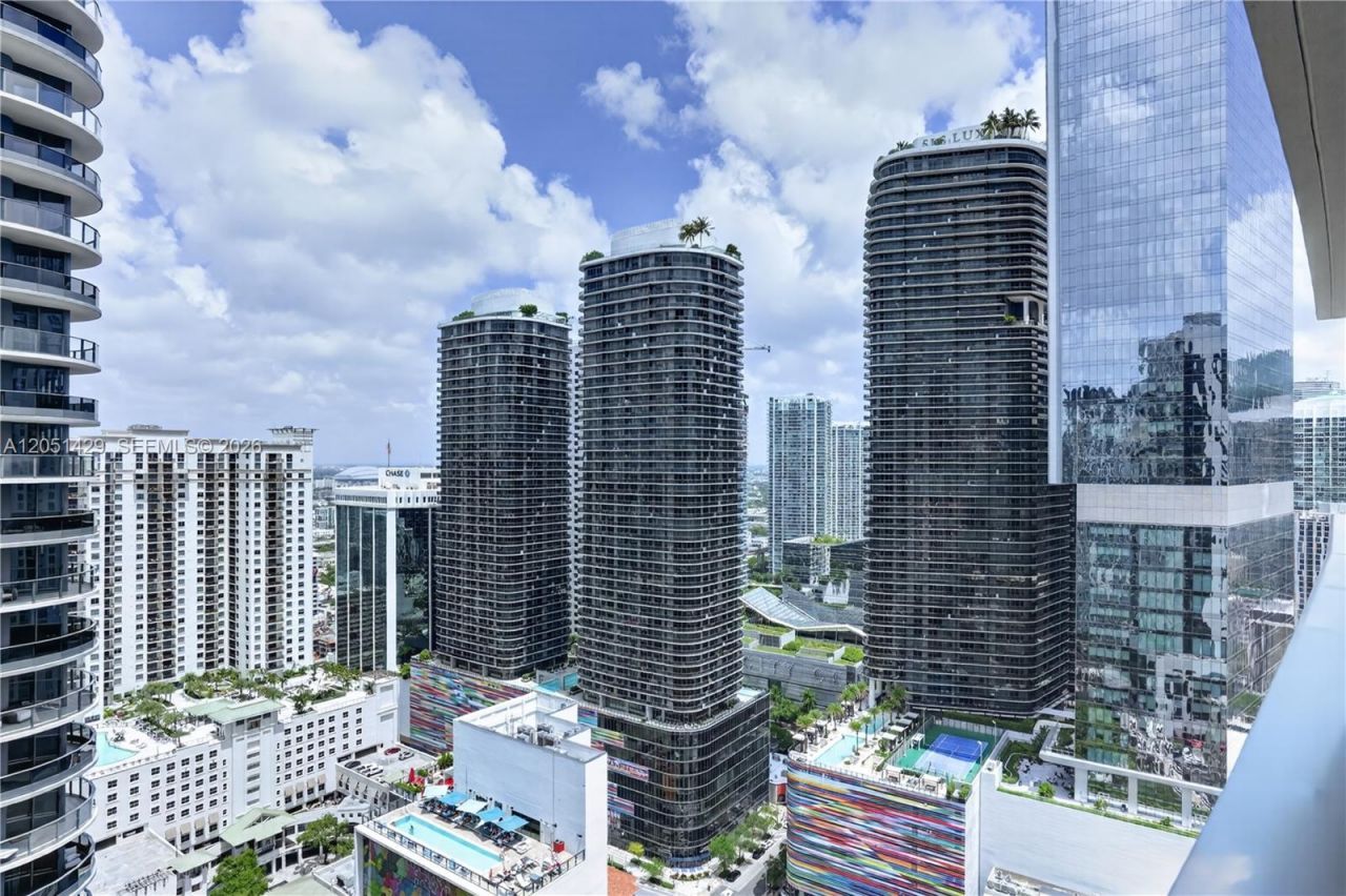 1010 Brickell Ave , Unit 3510, Miami, FL 33131 Photo