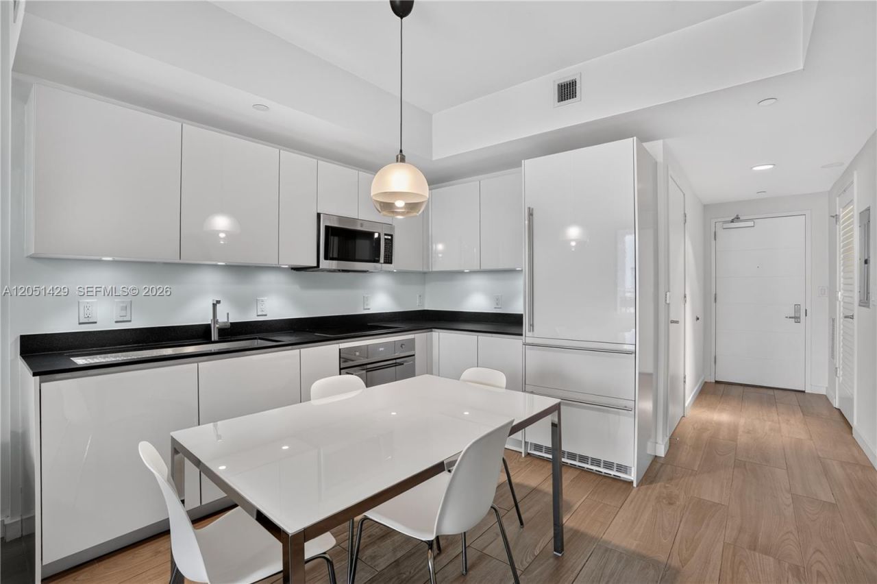 1010 Brickell Ave , Unit 3510, Miami, FL 33131 Photo