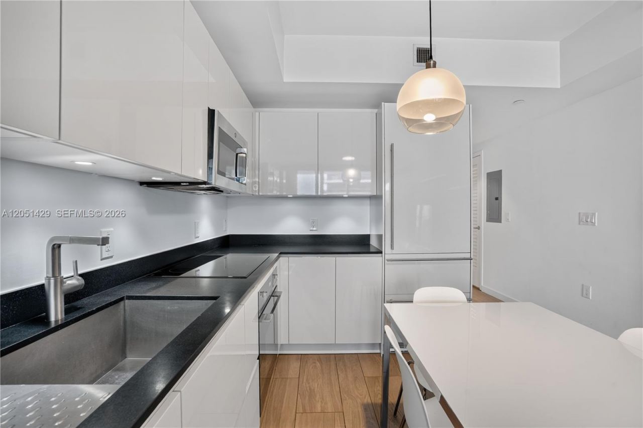 1010 Brickell Ave , Unit 3510, Miami, FL 33131 Photo