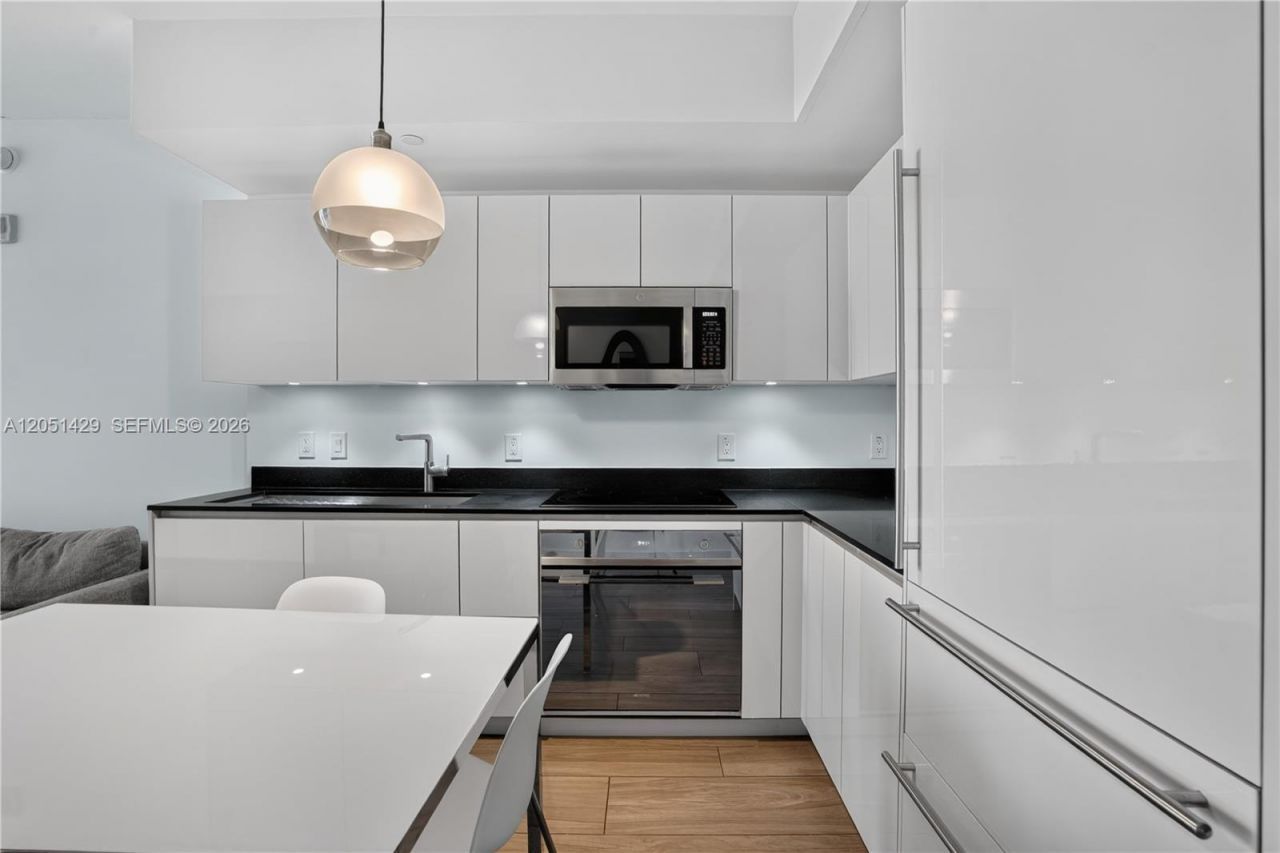 1010 Brickell Ave , Unit 3510, Miami, FL 33131 Photo
