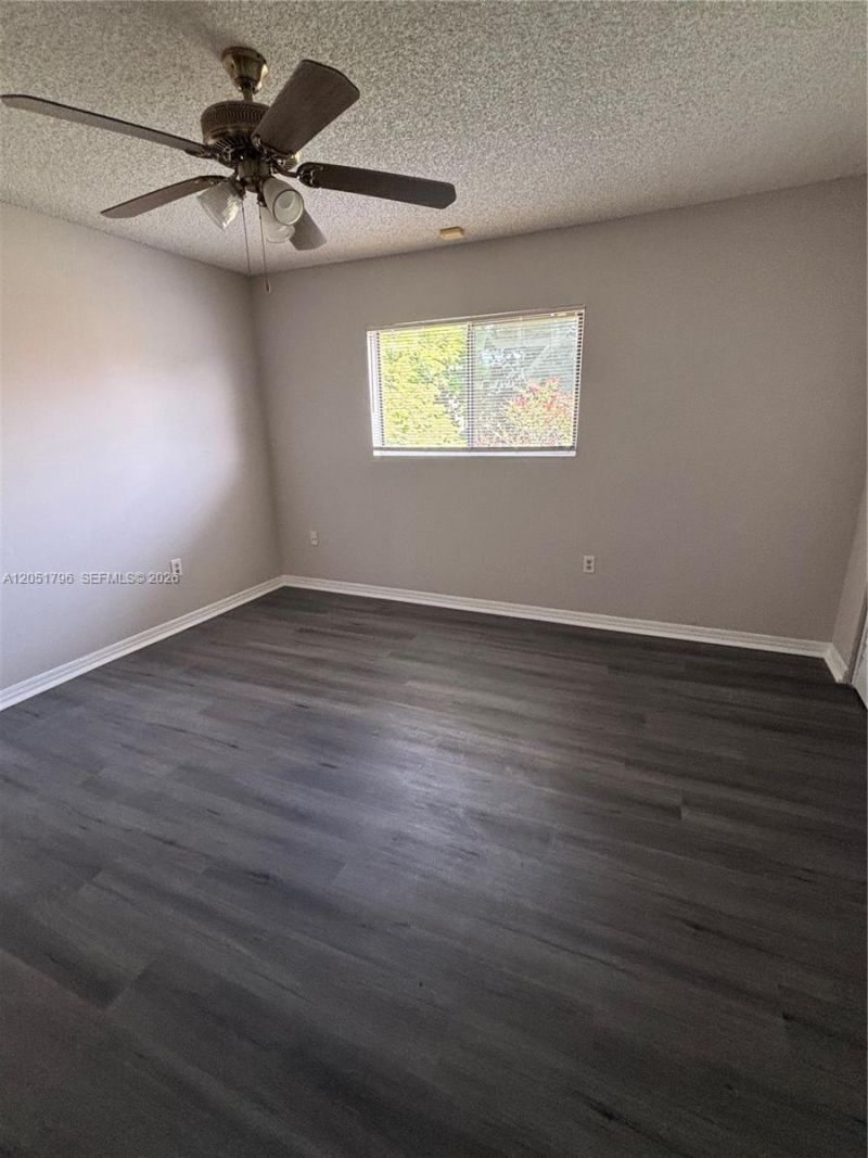 323 E Palm Cir E, Pembroke Pines, FL 33025 Photo