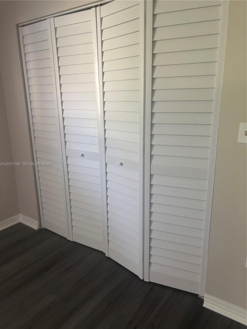 323 E Palm Cir E, Pembroke Pines, FL 33025 Photo