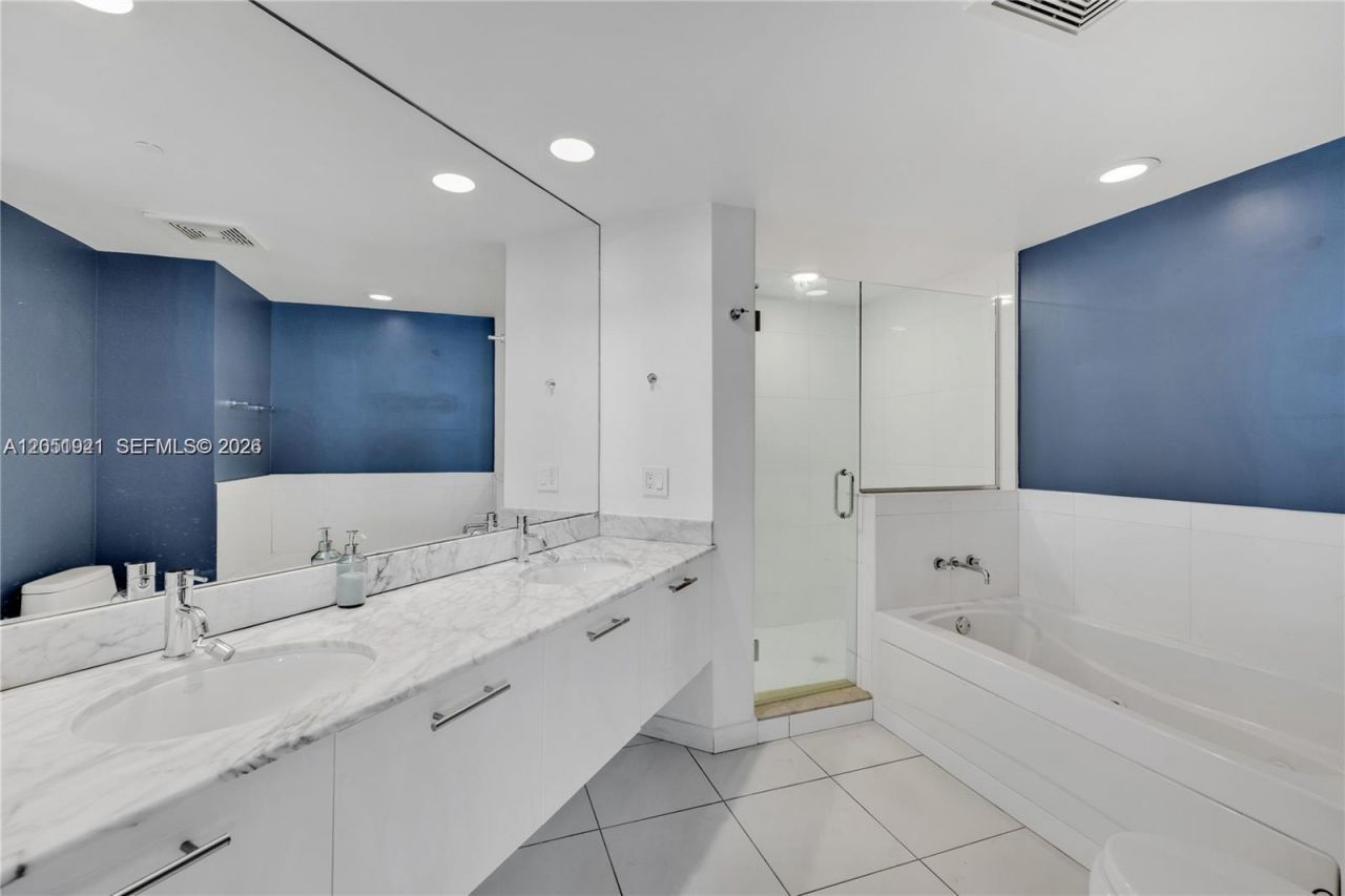 55 SE 6th St , Unit 2001, Miami, FL 33131 Photo