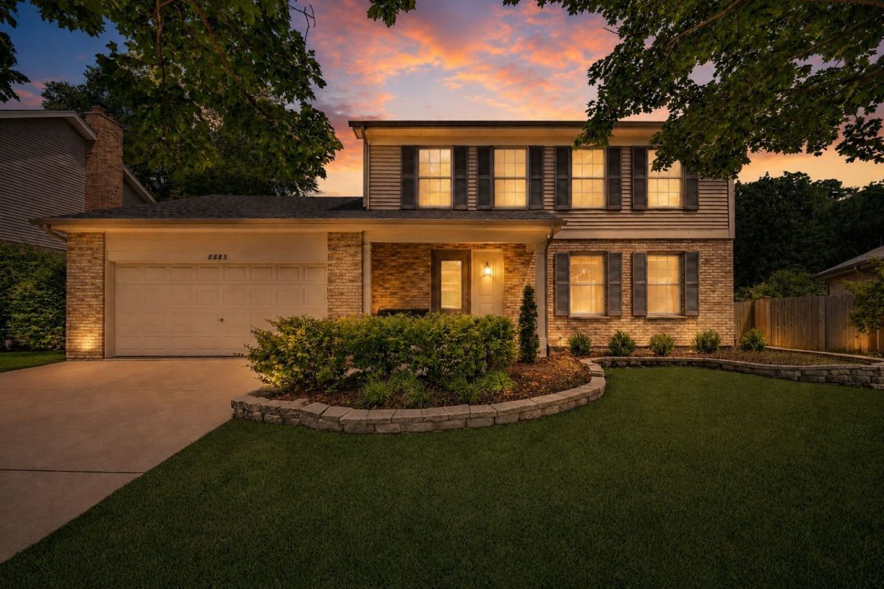8885 Dryden Street , Woodridge, IL 60517