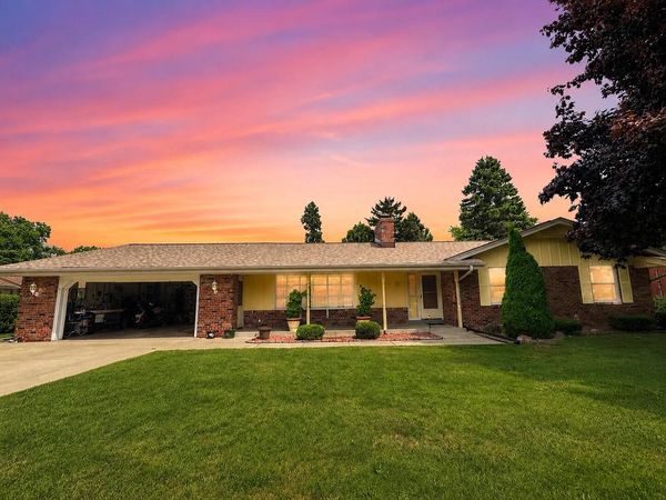 4215 Pennington LANE, Mount Pleasant, WI 53403