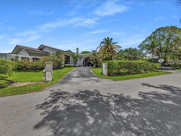 5901 SW 136th Street, Pinecrest, FL 33156