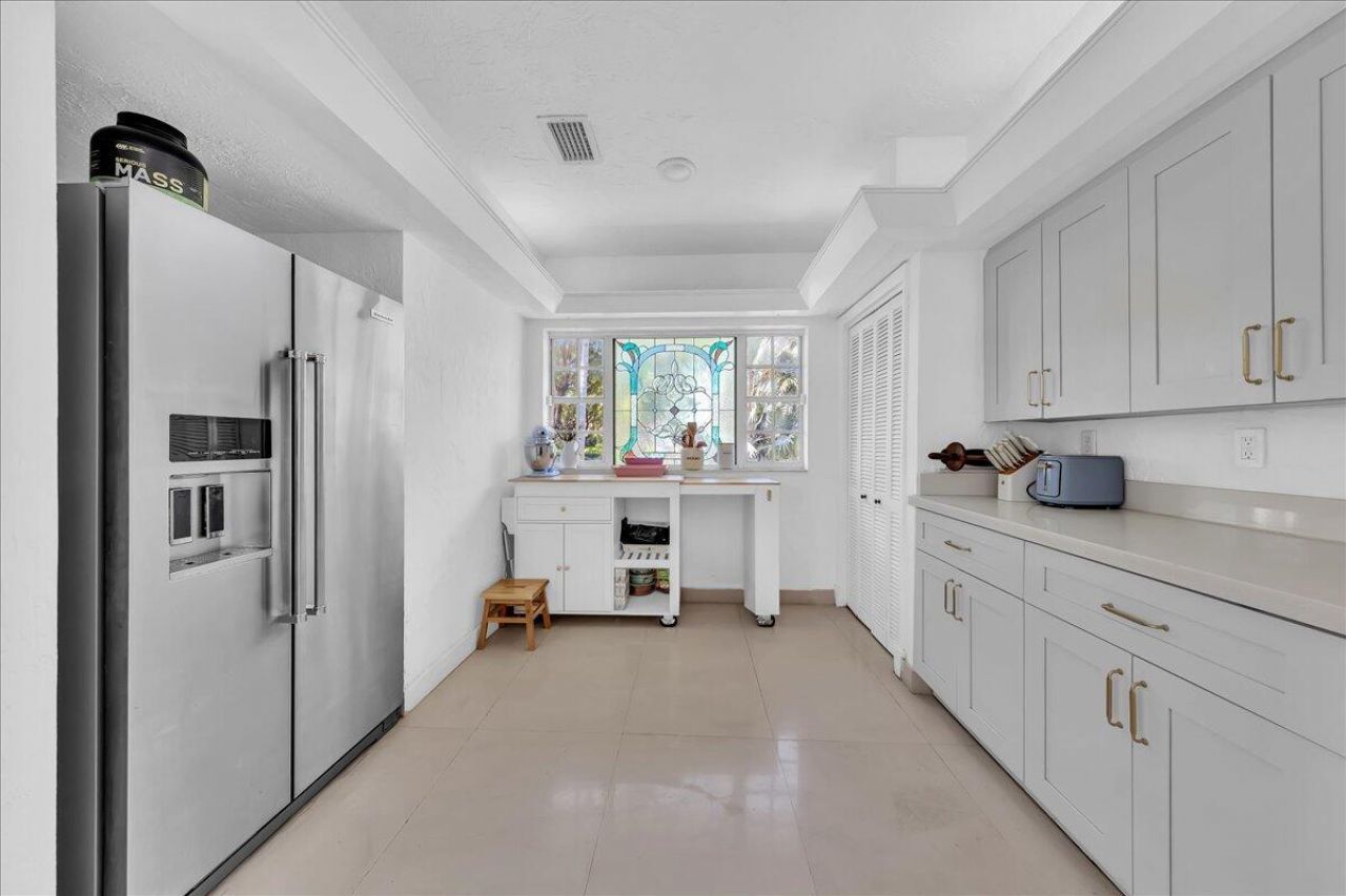 5901 SW 136th Street, Pinecrest, FL 33156 Photo
