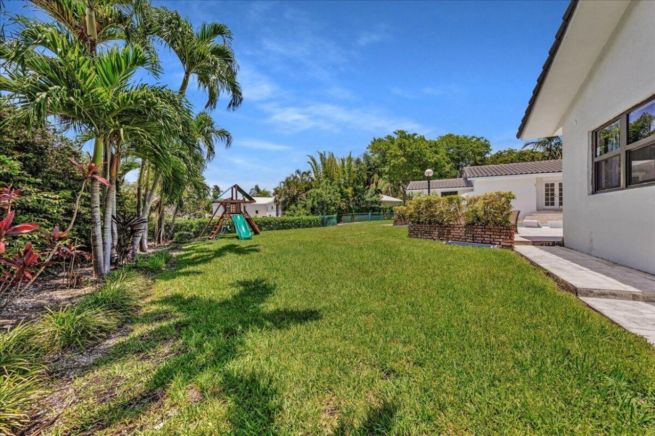 5901 SW 136th Street, Pinecrest, FL 33156 Photo