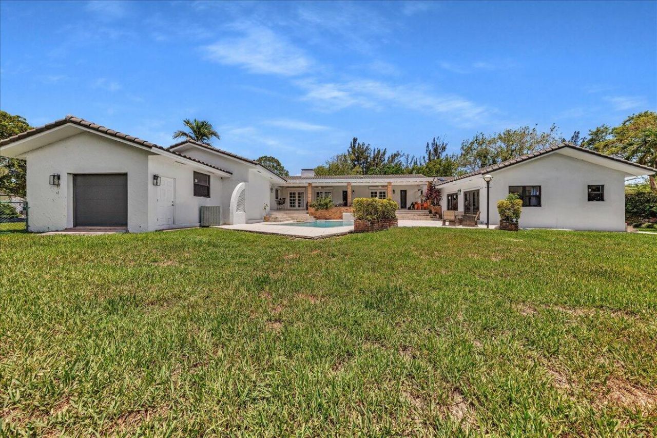 5901 SW 136th Street, Pinecrest, FL 33156 Photo