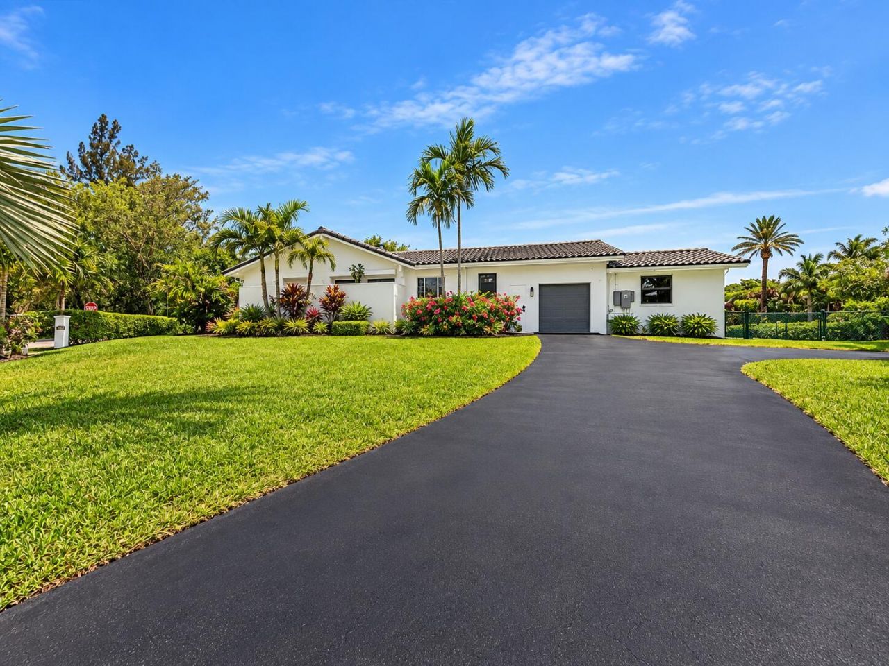 5901 SW 136th Street, Pinecrest, FL 33156 Photo