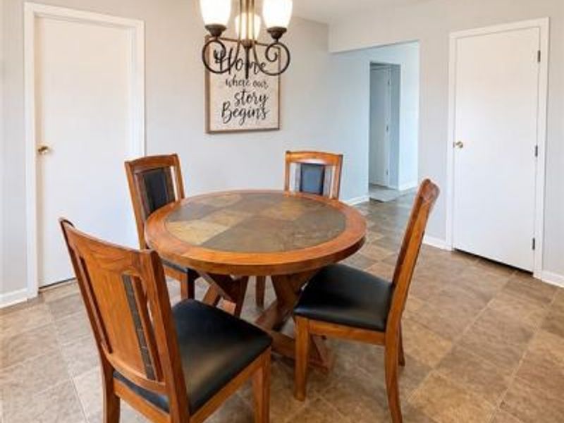 4530 Knollcroft Road, Trotwood, OH 45426 Photo 6