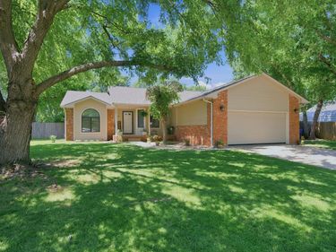 3639 S Gilda St, Wichita, KS 67215