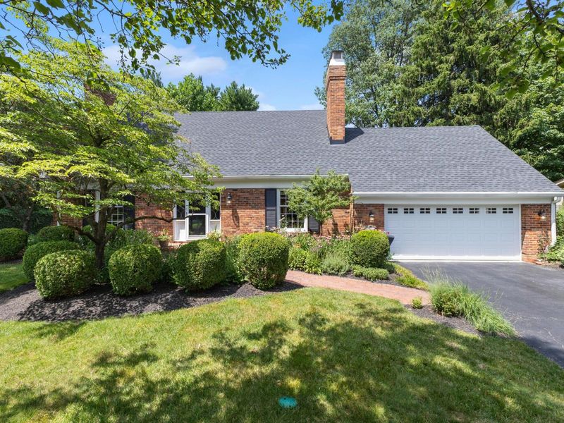 2520 Haverford Road, Columbus, OH 43220 Photo 4
