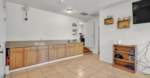 5615 48th Ave, Sacramento, CA 95823 Photo