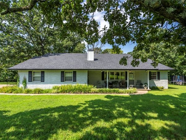 22013 Meadow Wood Drive , Siloam Springs, AR 72761