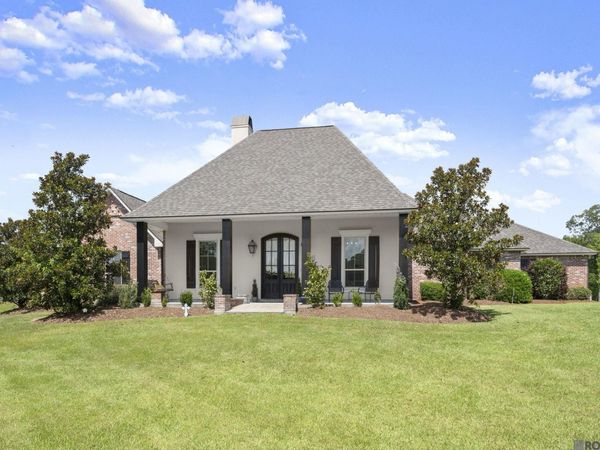 34375 Quarter Horse Ln, Walker, LA 70785