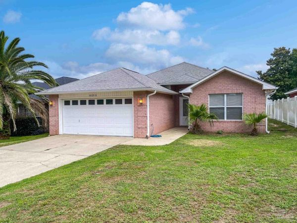 4606 Isles Dr, Pensacola, FL 32507