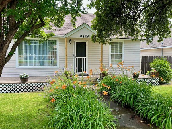 8424 E Valleyway Ave, Spokane Valley, WA 99212