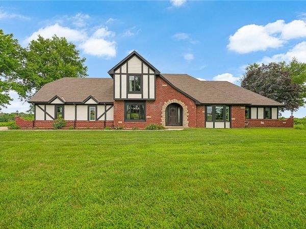 24400 E Orient Cemetery Road, Harrisonville, MO 64701