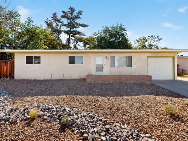1910 Macbeth Court NE, Albuquerque, NM 87112
