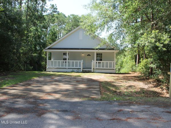 3413 Bream Street, Gautier, MS 39553