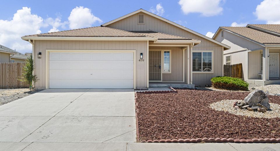 419 Sunshine Lane, Fernley, NV 89408 Photo