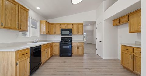 419 Sunshine Lane, Fernley, NV 89408 Photo